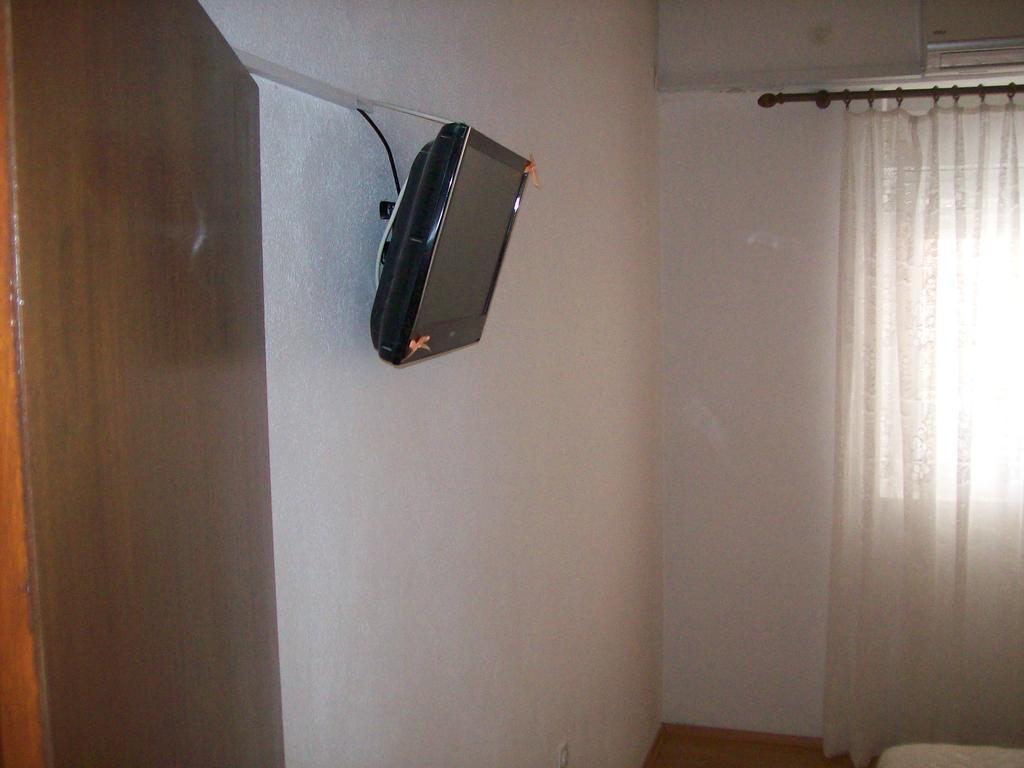 Apartments Dino Макарска Экстерьер фото